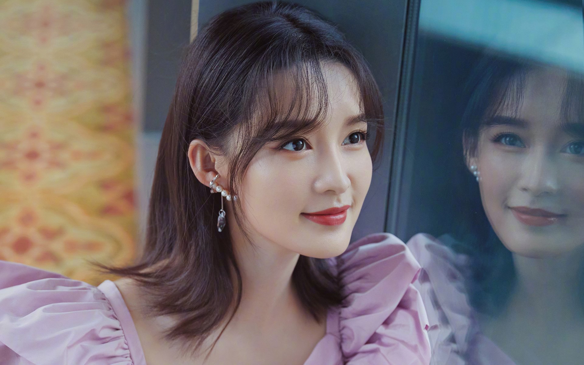 “东部新区定向越野:运动员在迷雾中寻觅胜利”